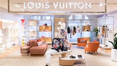 Louis Vuitton Beijing Shin Kong Women 